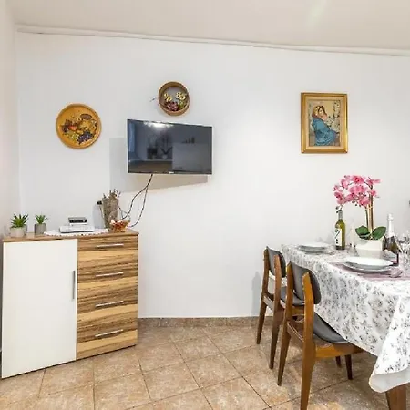 Nyaraló House - Pri Roktovih