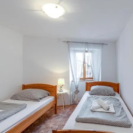 Сasa de vacaciones House - Pri Roktovih Črni Kal